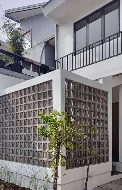 Dijual Cepat Rumah Minimalis Renovasi Total 2 LT di Bintaro Dijual Cepat Rumah Minimalis Renovasi Total 2 LT di Bintaro