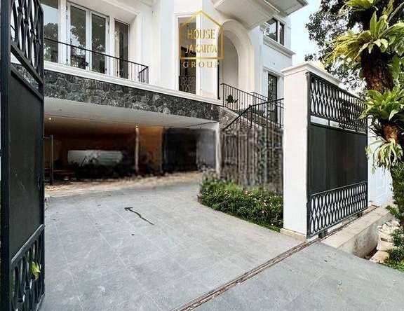 Rumah Mewah Brand New Kebayoran Baru 2 Lantai + Basement Ada Lift Pool