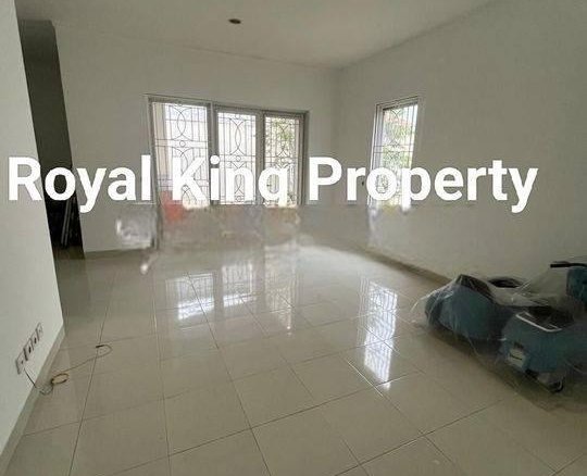 RUMAH DISEWA MURAH 2 tingkat Modernland Premier Park LT 200 ada kolam renang dalam cluster 38 RUMAH DISEWA MURAH 2 tingkat Modernland Premier Park LT 200 ada kolam renang dalam cluster RUMAH DISEWA MURAH 2 tingkat Modernland Premier Park LT 200 ada kolam renang dalam cluster