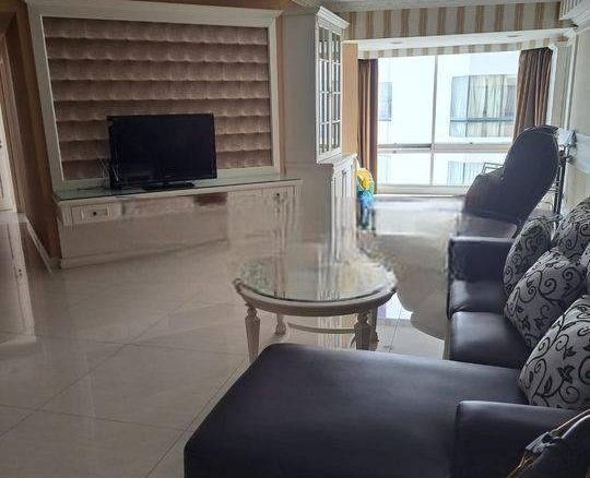 Apartement Taman Anggrek 3 BR Full Furnish Bagus Ukuran 146 Sqm