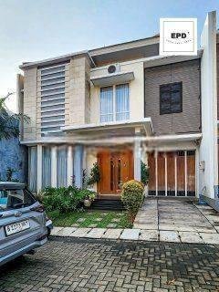 Rumah 2 Lantai Bagus Bangka Kemang Fully Furnished Private Pool