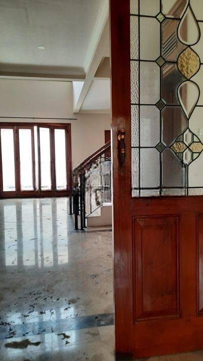 Rumah di Perumahan Pondok Indah