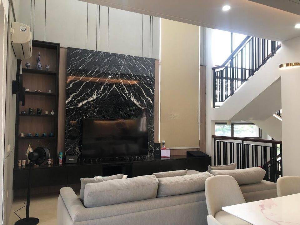 Rumah Mewah Full Furnished HOEK di Cluster ZORA BSD City