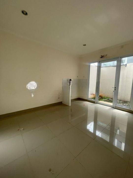 Rumah di Latigo Village Gading Serpong 2 Lantai di sewakan