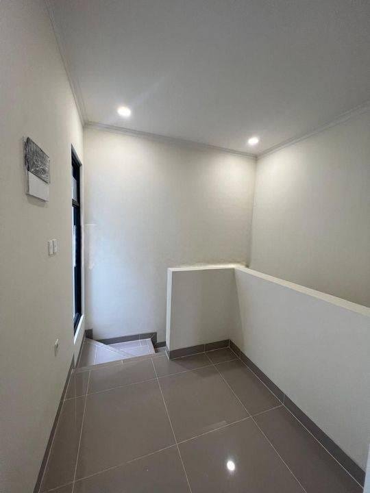 DISEWAKAN Rumah Baru 2 Lantai di Leonora Symphonia Gading Serpong