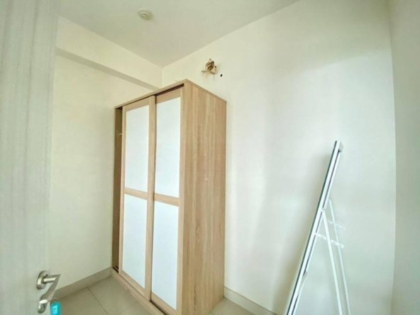 Dijual Apartemen Grand Kamala Lagoon 2 BR Semi Furnished