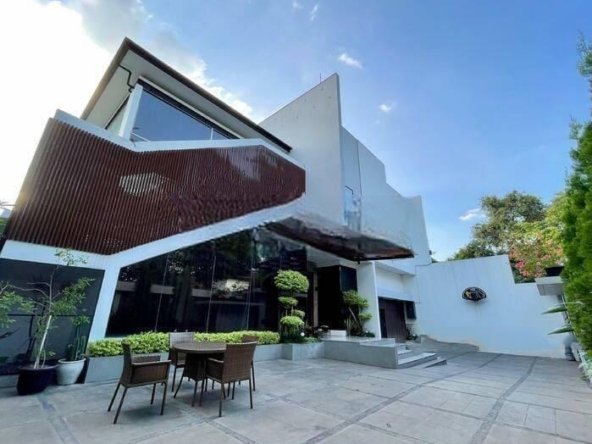 Rumah Termewah Di Tebet Jalan Besar Harga Sangat Menarik
