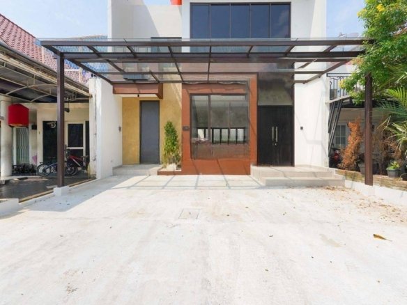 Rumah Luas Tanah 160 SHM Dekat Mall Dan Tol di Tangerang Baru Renov J15975