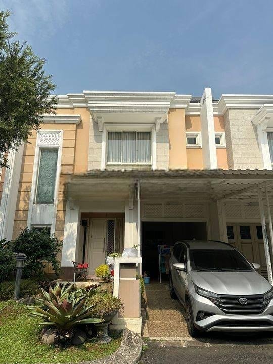 Rumah di Cluster Flamingo the springs. Murah