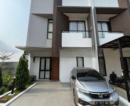 Rumah 2 Lantai 3 kamar Dekat Bsd