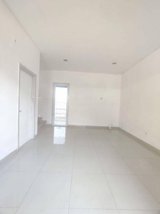 Axel LANGKA Dan rapi Rumah Green lake city Amerika 8x18 2 lantai