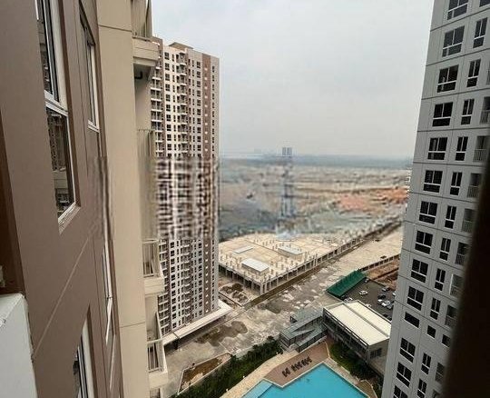 Apartemen Tokyo Riverside Pik 2 Jual Rugi 2BR 36m2 View Pool