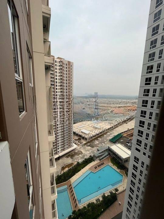 Apartemen Tokyo Riverside Pik 2 Jual Rugi 2BR 36m2 View Pool