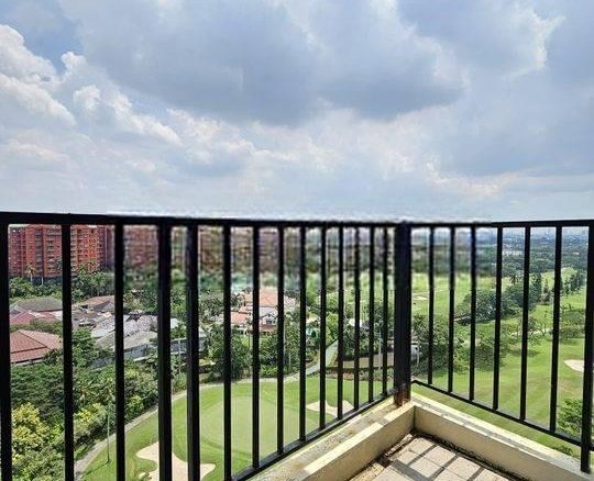 Apartemen Hampton Park 3 Kamar Tidur Golf View Pondok Indah Jakarta Selatan!!! MURAH