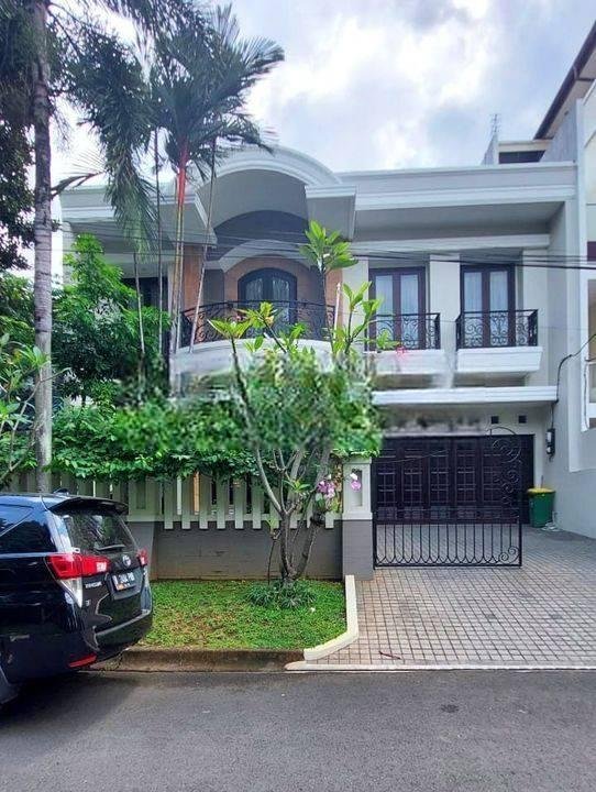 Rumah pondok indah baru renovasi Dekat Golf