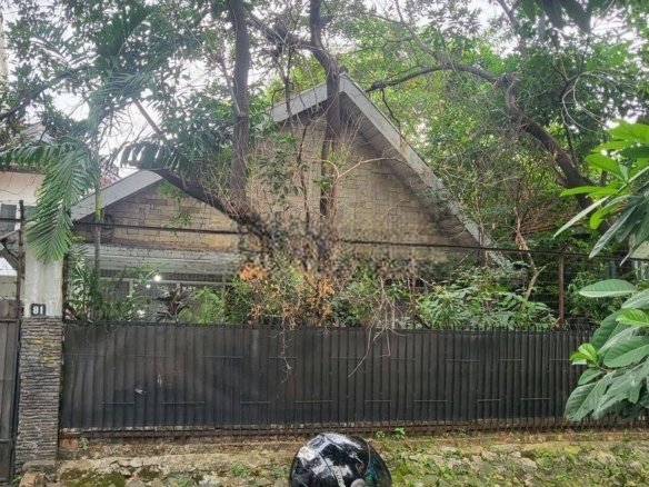 Rumah tua di Tebet Barat dalam raya, 2 lt, area komersil 6 Rumah tua di Tebet Barat dalam raya, 2 lt, area komersil Rumah tua di Tebet Barat dalam raya