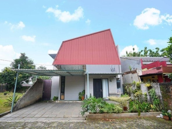 Rumah 2 Lt Carport Luas dekat Mall Bintaro Jaya Xchange Harga Nego J9839