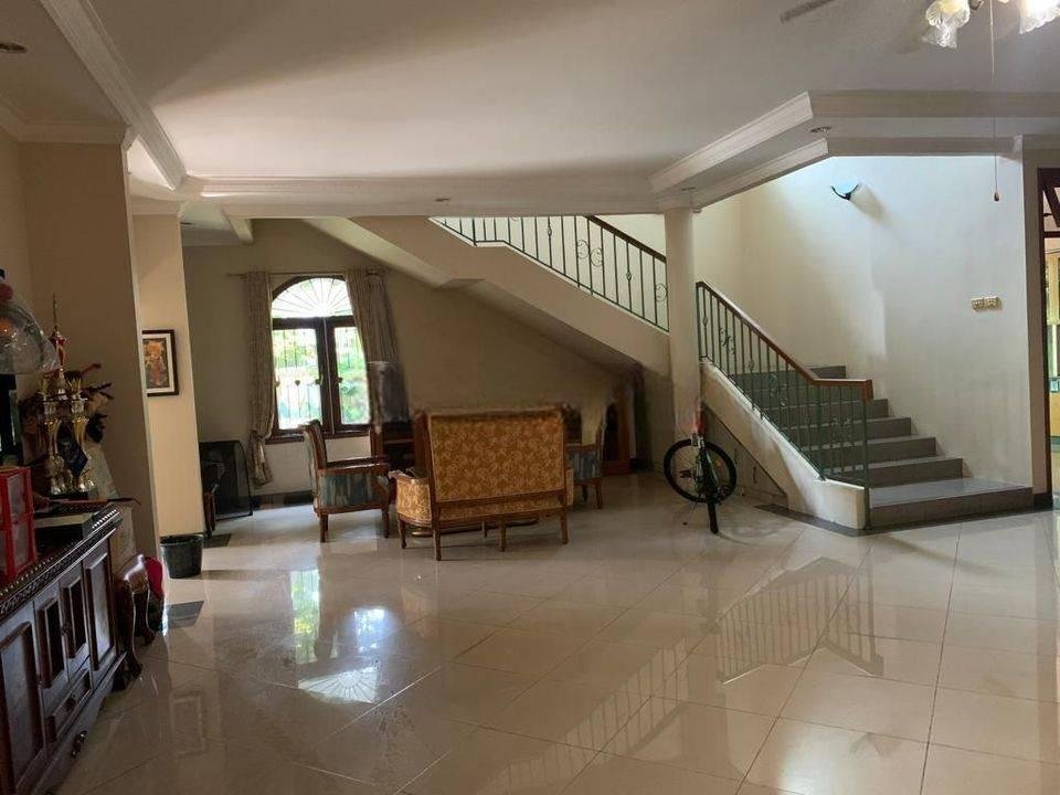 Disewakan rumah strategis dekat toll aeon mall dan bisa buat kantor