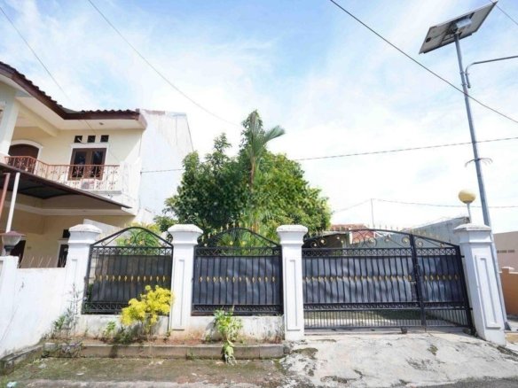 Rumah Luas 2 Lantai di Ciputat Dekat Mall Dan Transjakarta Bisa Kpr J17651