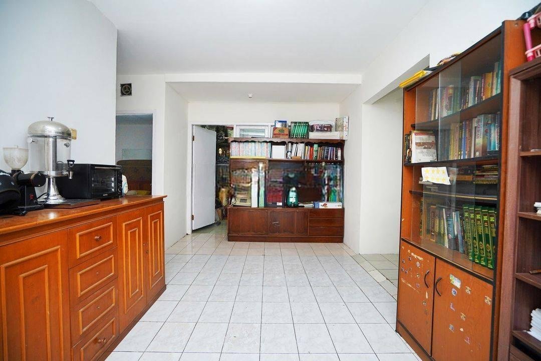 Rumah Cantik di Graha Bunga Bintaro 10 Mnt ke Mall Living World Alam Sutera J12027