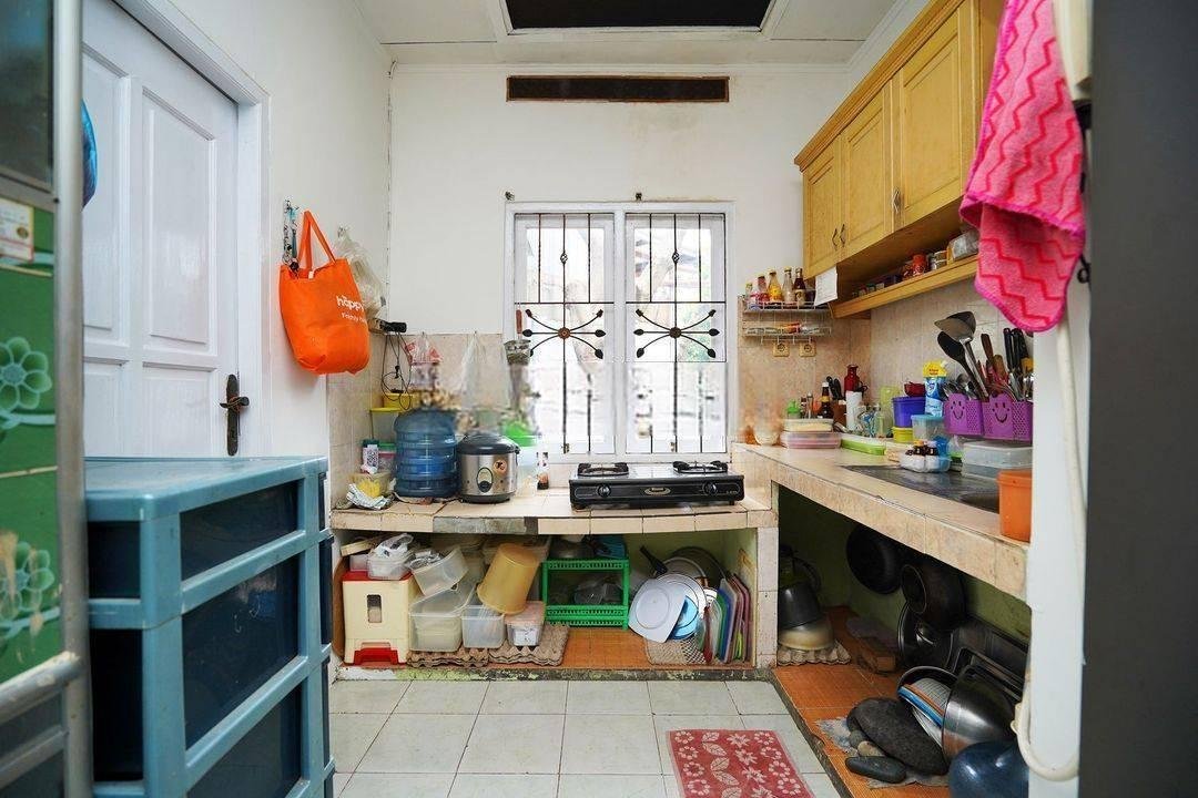 Rumah Cantik di Graha Bunga Bintaro 10 Mnt ke Mall Living World Alam Sutera J12027