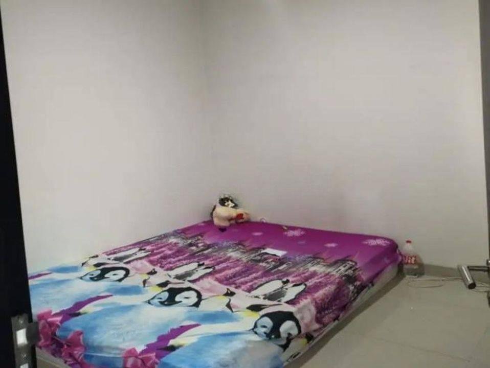 Rumah Seken Cantik Harga Nego dekat he Breeze BSD City Dibantu KPR J19051