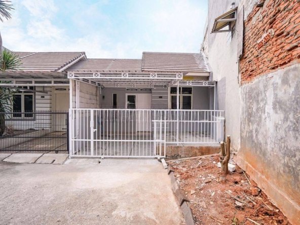 Rumah Semi Furnished Siap KPR Bisa Nego dekat Mall Alam Sutera