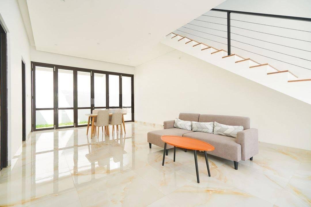 Rumah Baru Renov Carport Luas dekat Mall Living World Alam Sutera Harga Nego J15975