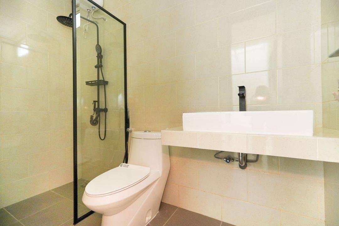 Rumah Baru Renov Carport Luas dekat Mall Living World Alam Sutera Harga Nego J15975