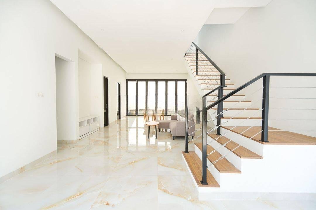 Rumah Baru Renov Carport Luas dekat Mall Living World Alam Sutera Harga Nego J15975