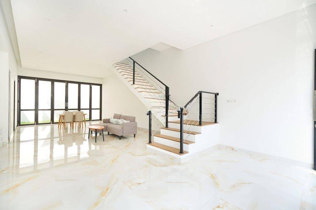 Rumah Baru Renov Carport Luas dekat Mall Living World Alam Sutera Harga Nego J15975