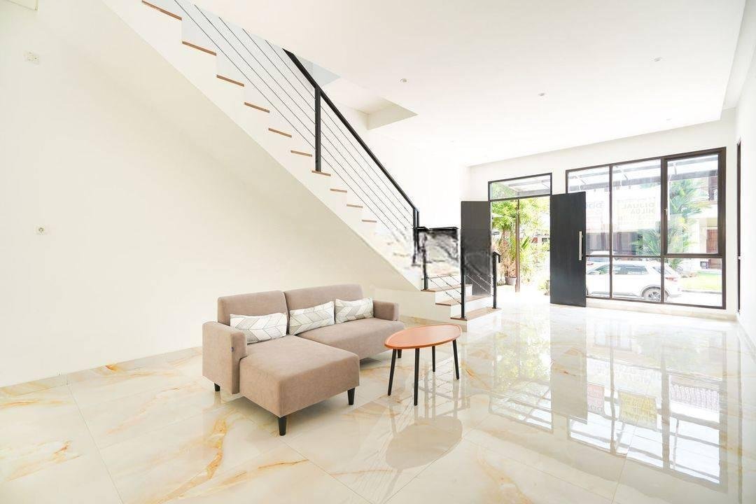 Rumah Baru Renov Carport Luas dekat Mall Living World Alam Sutera Harga Nego J15975