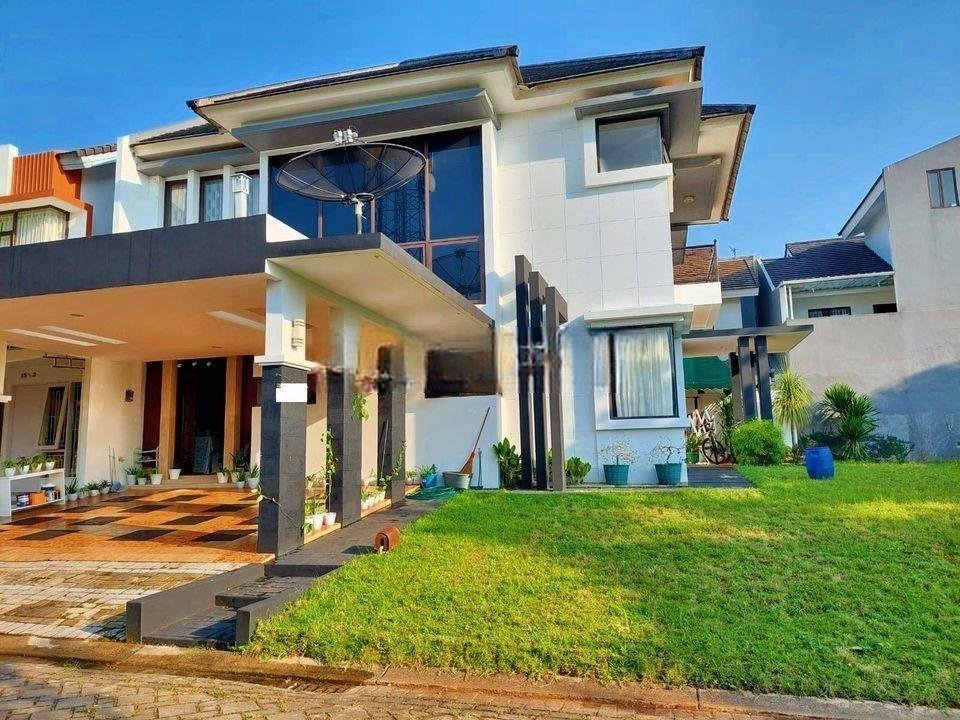 Rumah Seken Cantik LT 224 Harga Nego dekat Sekolah dan Mall BSD City Dibantu KPR J22380