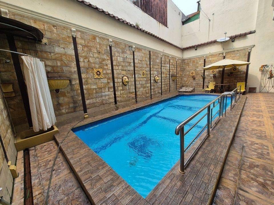 Rumah Dengan Kolam Renang Cantik di Kalimalang Jakarta Timur