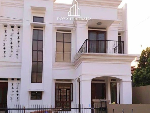 Rumah Keren Di Komplek Baru Renov 5 Menit Ke Mrt Lebak Bulus