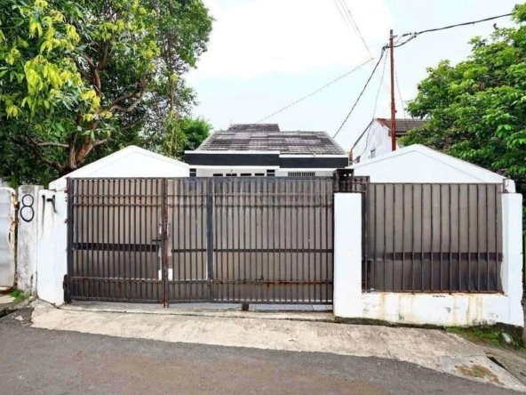 Rumah Seken Luas Siap Huni 2 Lt Hadap Utara di Bintaro dekat Sekolah dan Mall Siap KPR J20145
