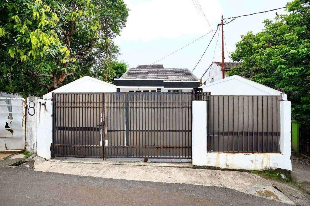 Rumah Seken Luas Siap Huni 2 Lt Hadap Utara di Bintaro dekat Sekolah dan Mall Siap KPR J20145