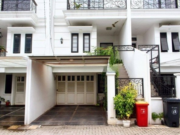 Rumah 3 Lt Ada Garasi Hadap Utara 9 menit ke Plaza Bintaro Satoe Bisa Nego J22022