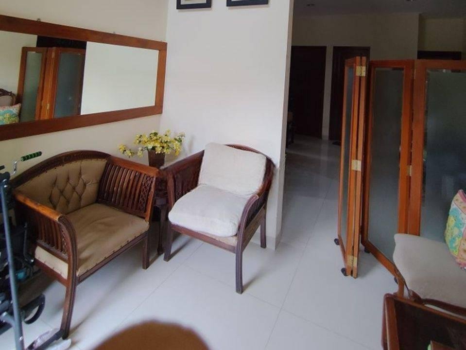 Rumah Cantik dekat Pintu Tol Bintaro Viaduct Harga Nego Siap KPR J24032