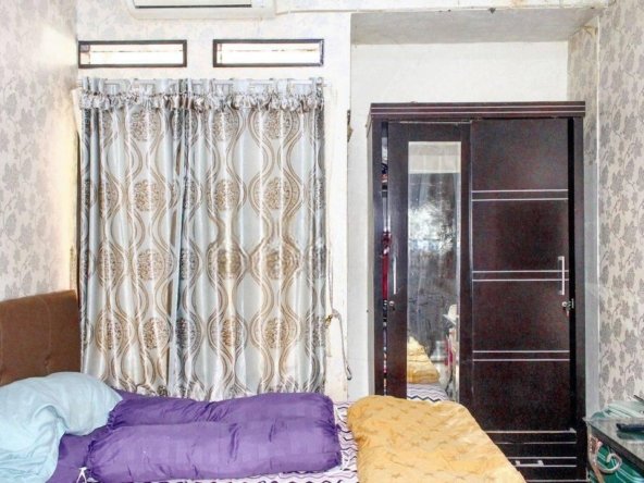 %post Rumah SHM 2 Lt Hadap Timur di JakSel 3 Mnt ke Pintu Tol Harga Nego J21873