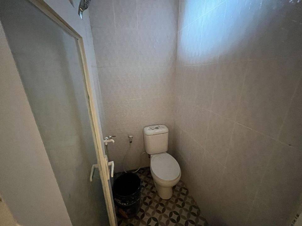 Rumah 3 Lt Luas Hadap Selatan Harga Nego dekat Stasiun dan Mall di Tangerang Siap KPR J21641