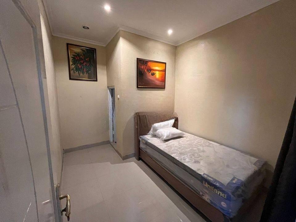 Rumah 3 Lt Luas Hadap Selatan Harga Nego dekat Stasiun dan Mall di Tangerang Siap KPR J21641