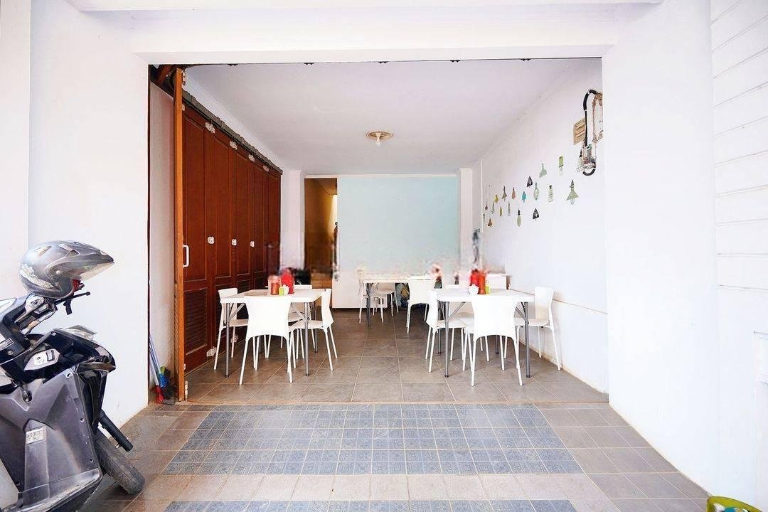 Rumah Seken Terawat LT 305 Harga Nego 15 menit ke Living Plaza Ciputat Siap KPR J17526