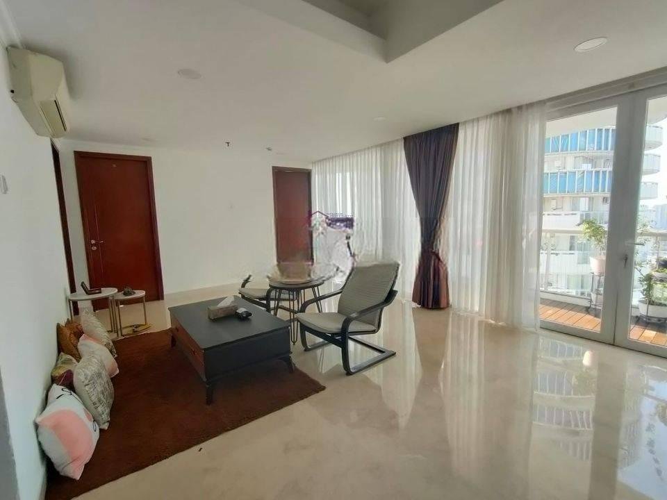 Dijual Apt The Royale Springhill Kemayoran 2 Unit Jadi 1 Total 192m2 3+1BR VR1030
