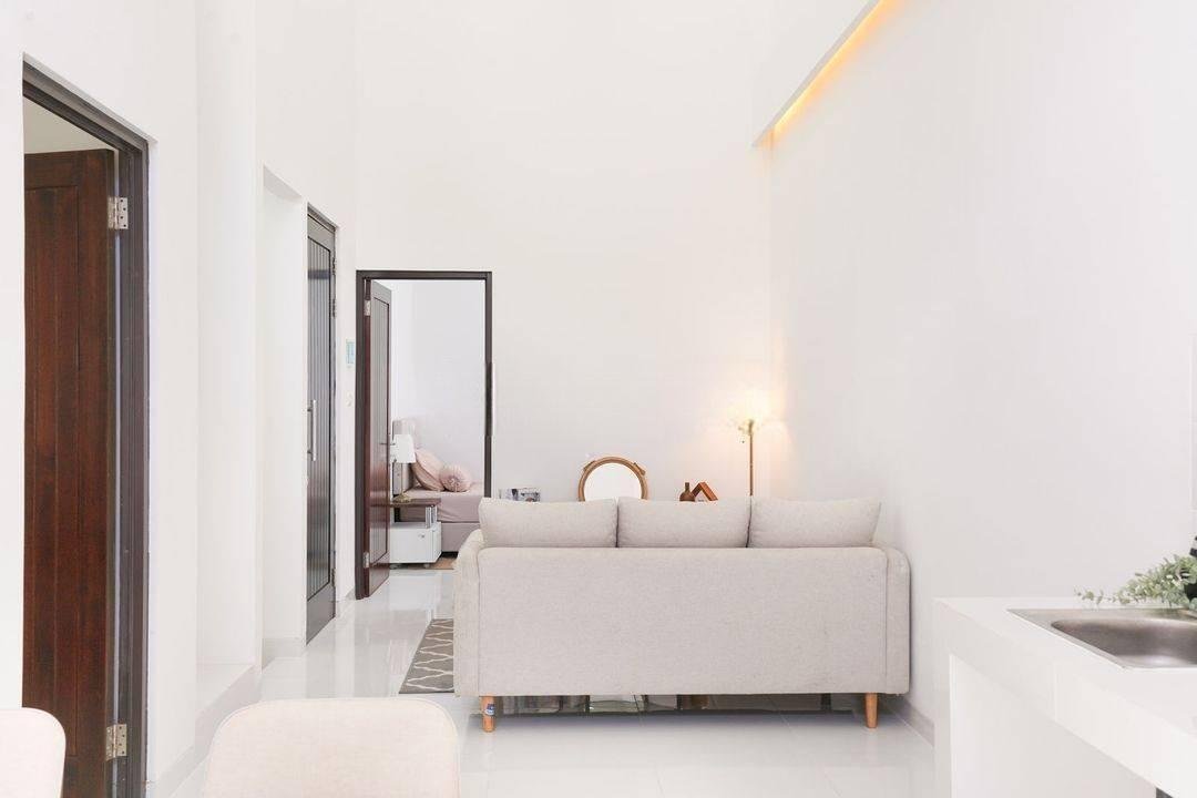 Rumah Mewah Semi Furnished Harga Nego dekat Pintu Tol di Tangsel Siap KPR J22662