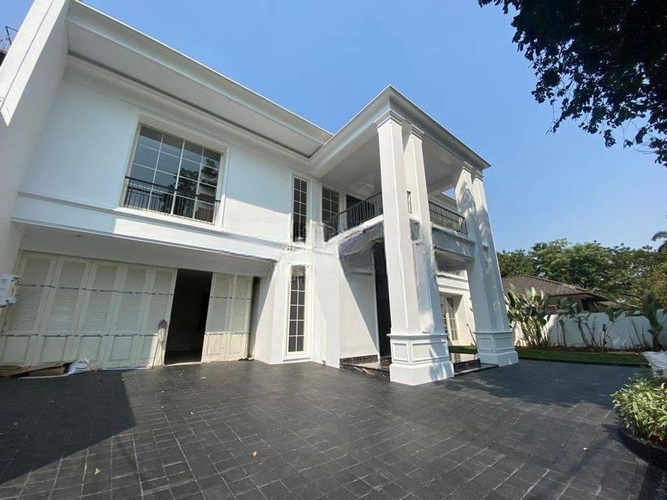 Dijual Rumah Modern Sudah Renovasi Di Daerah Kuningan Dengan Private Pool