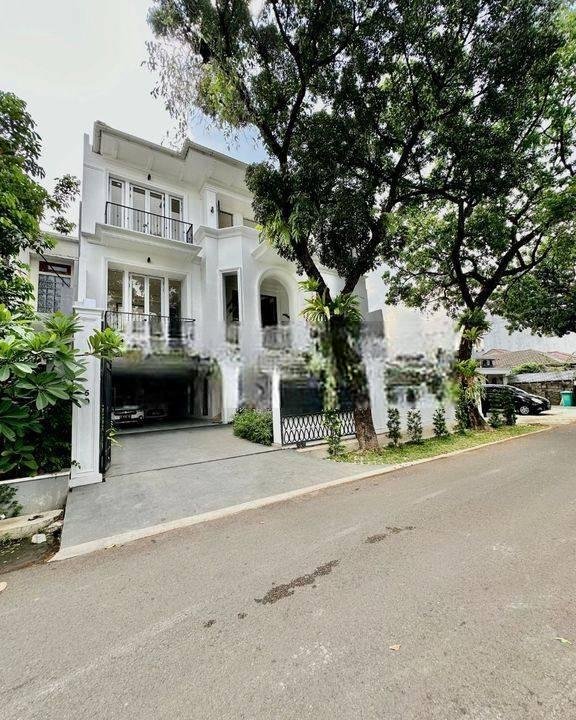 LUXURIOUS MODERN CLASSIC Kebayoran Baru Jakarta selatan
