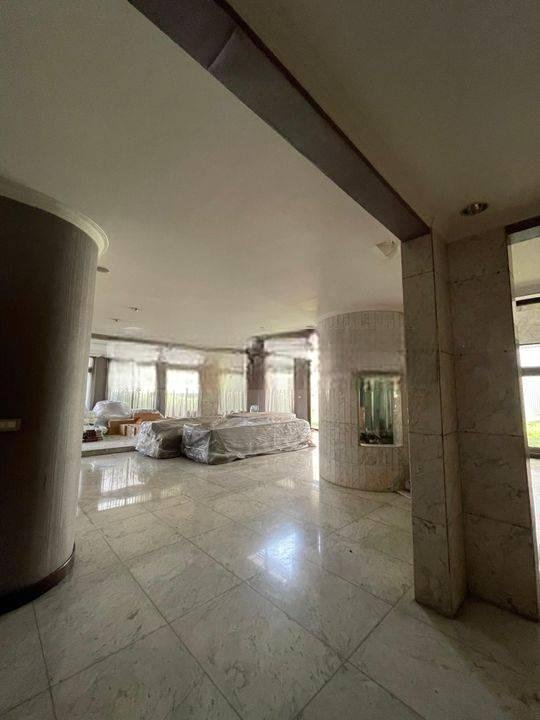 kan Rumah Mewah dan Luas di Tebet Jakarta Selatan