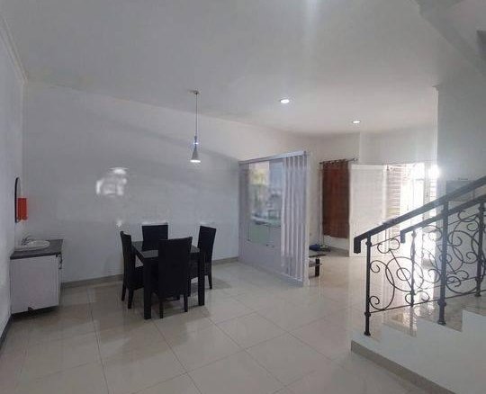 Disewakan Rumah Gading Serpong 6 Disewakan Rumah Gading Serpong Disewakan Rumah Gading Serpong