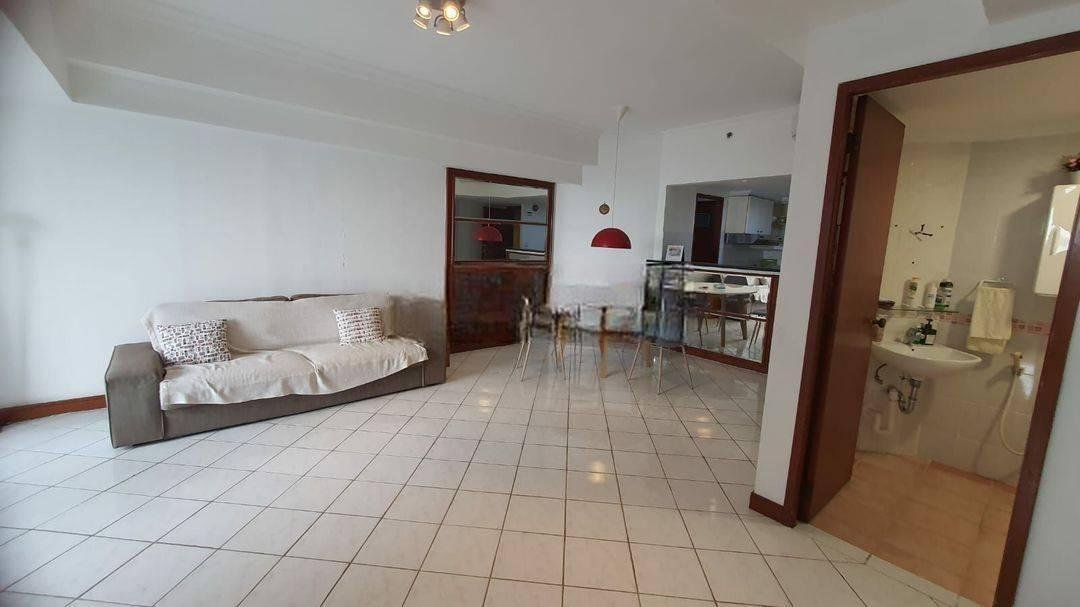 Putih 2 Kamar Kondominium Taman Anggrek